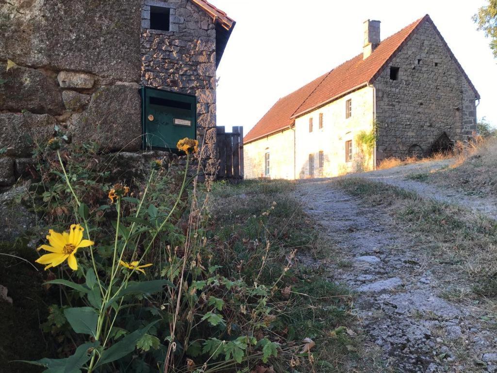 Bed and Breakfast Le Noyer Rougnat Exterior foto