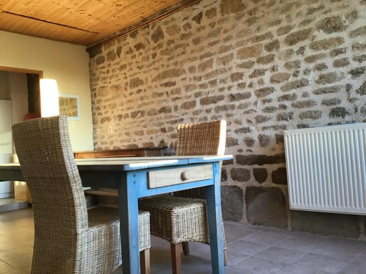 Bed and Breakfast Le Noyer Rougnat Exterior foto